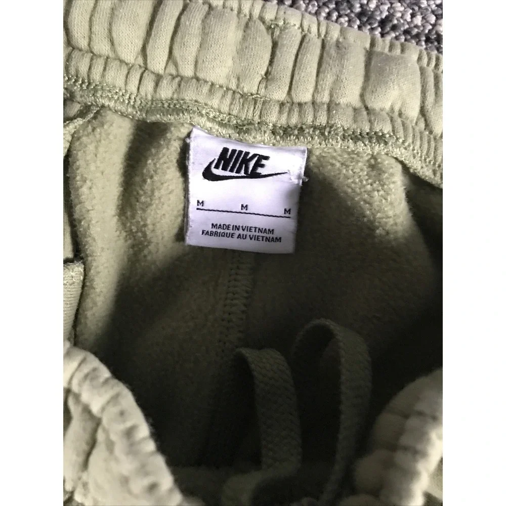 Nike Olive Green Sweatpants Womens Medium (hole In Knee Perfect For‎ Cutoffs)